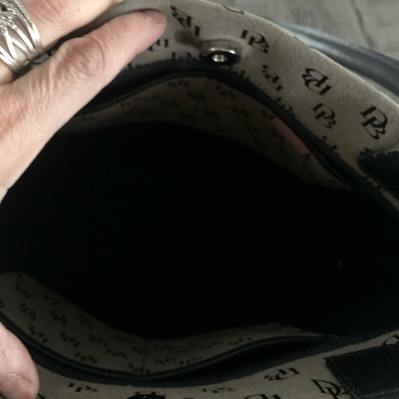 Dooney & Bourke Black/Grey Signature Women's Purse Preloved in great condition - Picture 5 of 6